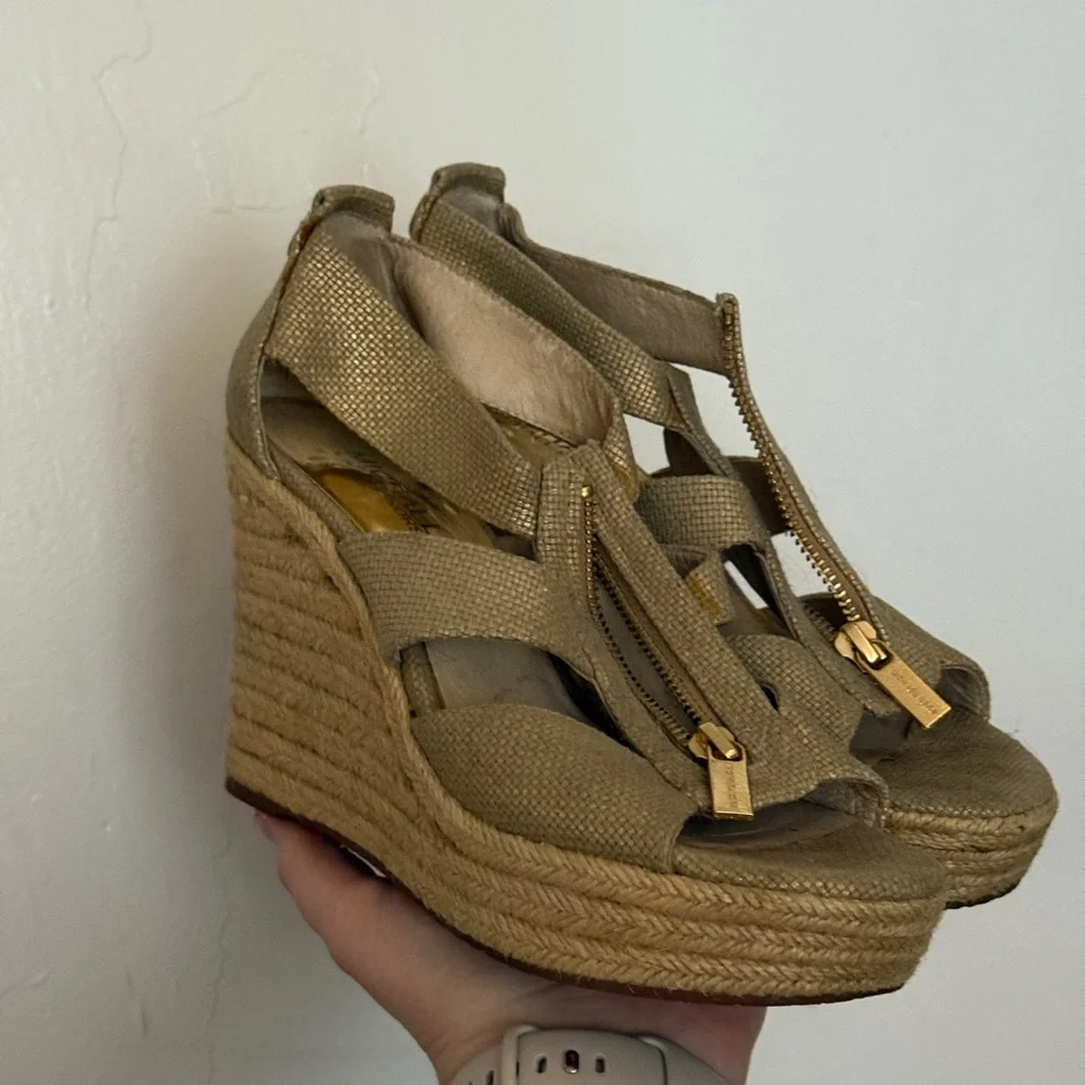 Michael Kors S7 Tan and Gold Berkley Zipper Espadrille Platform Wedge Sandal